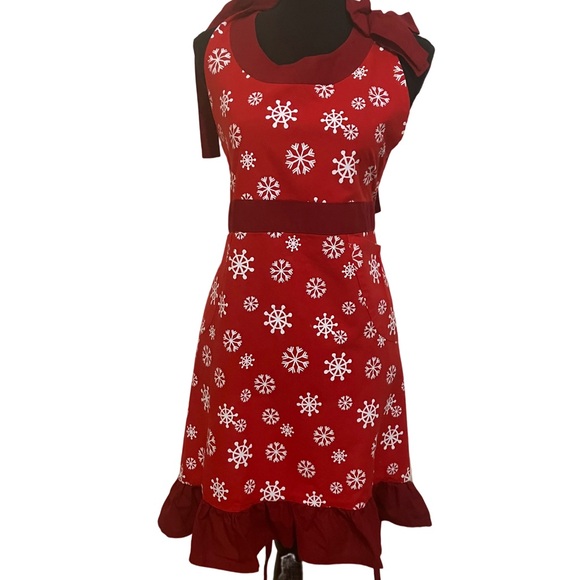 Threshold Other - Festive Red Snowflake Apron